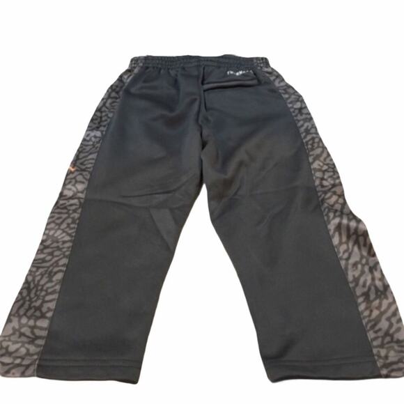 Michael Jordan Nike Sweatpants 4 Pairs Gray Black 2T - Picture 5 of 15